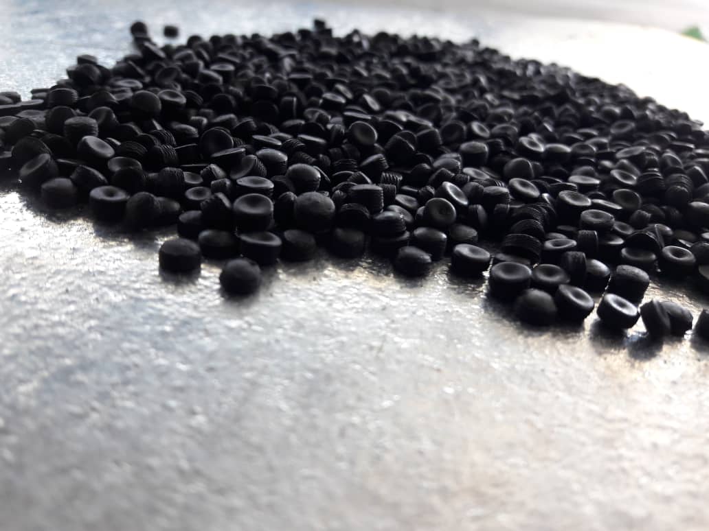 کامپاند pe100